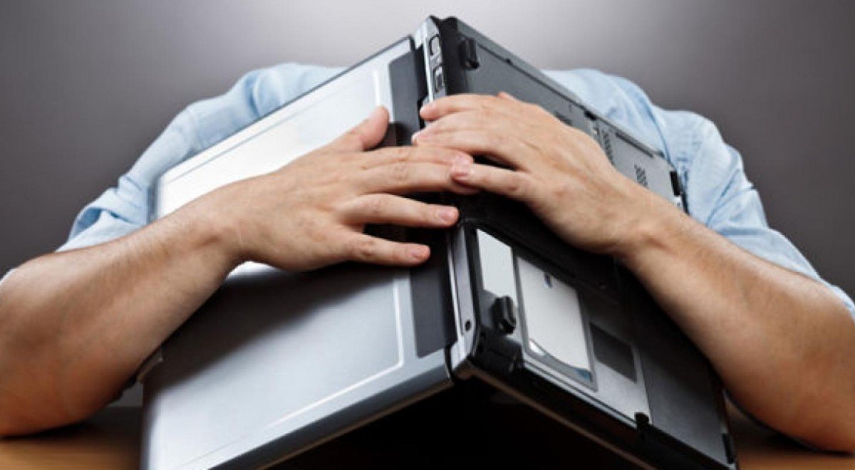 Ce se intampla atunci cand laptopul tau are unele probleme?