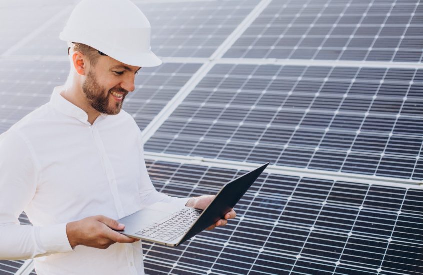 Care este componența unui sistem de panouri fotovoltaice