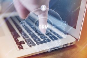 Transformarea Afacerilor cu Aplicații CRM: Simplificare, Eficiență și Succes