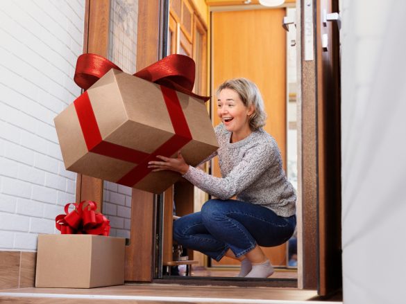 De ce să trimiți cadouri acasă atunci când lucrezi în străinătate?