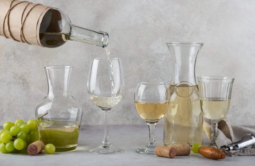7 diferențe cheie între vinul roșu și alb