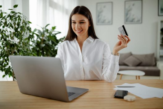 Alternativa modernă la cardurile bancare: acces rapid la fonduri